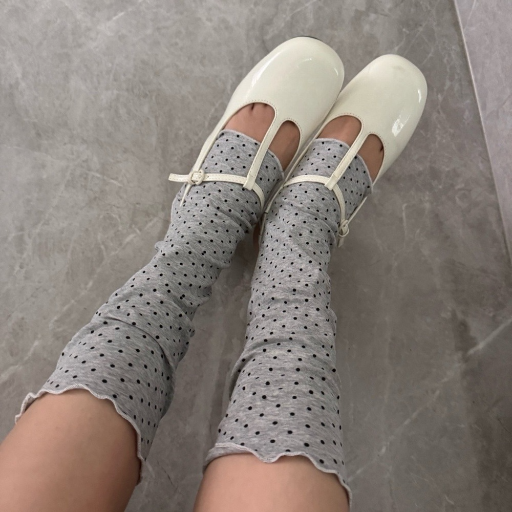 Korean Style Ruffle Edge Polka - đánh giá và giá Knee High Sock Women